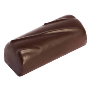 Maison Chuques Allard est un grossiste en confiserie, chocolat et biscuit à destination des professionnels. La mini buche au chocolat noir est fabriqué à partir de massepain enrobé de chocolat noir