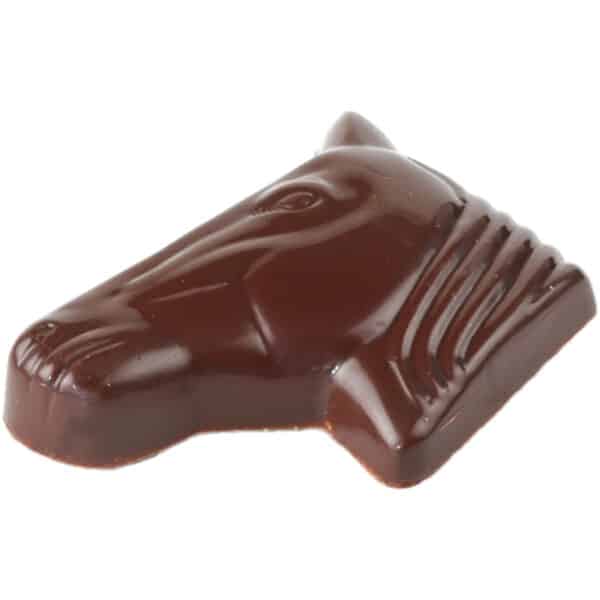 Maison Chuques Allard est un grossiste en confiserie, chocolat et biscuit à destination des professionnels. Black beauty, chocolat noir en forme de tête de cheval
